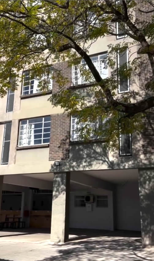 7 story building